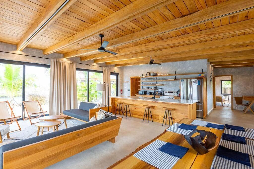 Seabird Luxury Dwellings Βίλα Placencia Εξωτερικό φωτογραφία